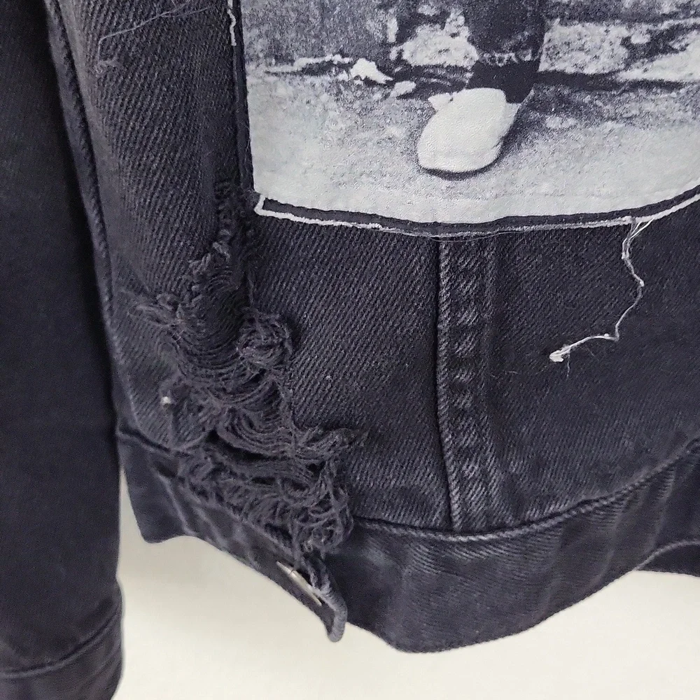 Ramones 1-2-3-4 Distressed Black Denim Jacket Size Medium Punk Rock Music - Picture 9 of 10